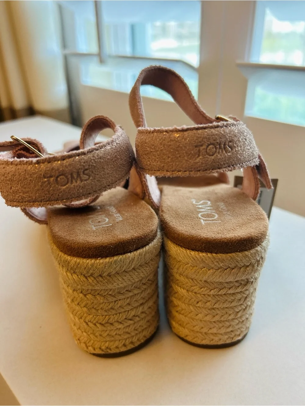 NWT TOMS Isla Pale Rose Metallic Suede Espadrille Platform Sandals 8.5